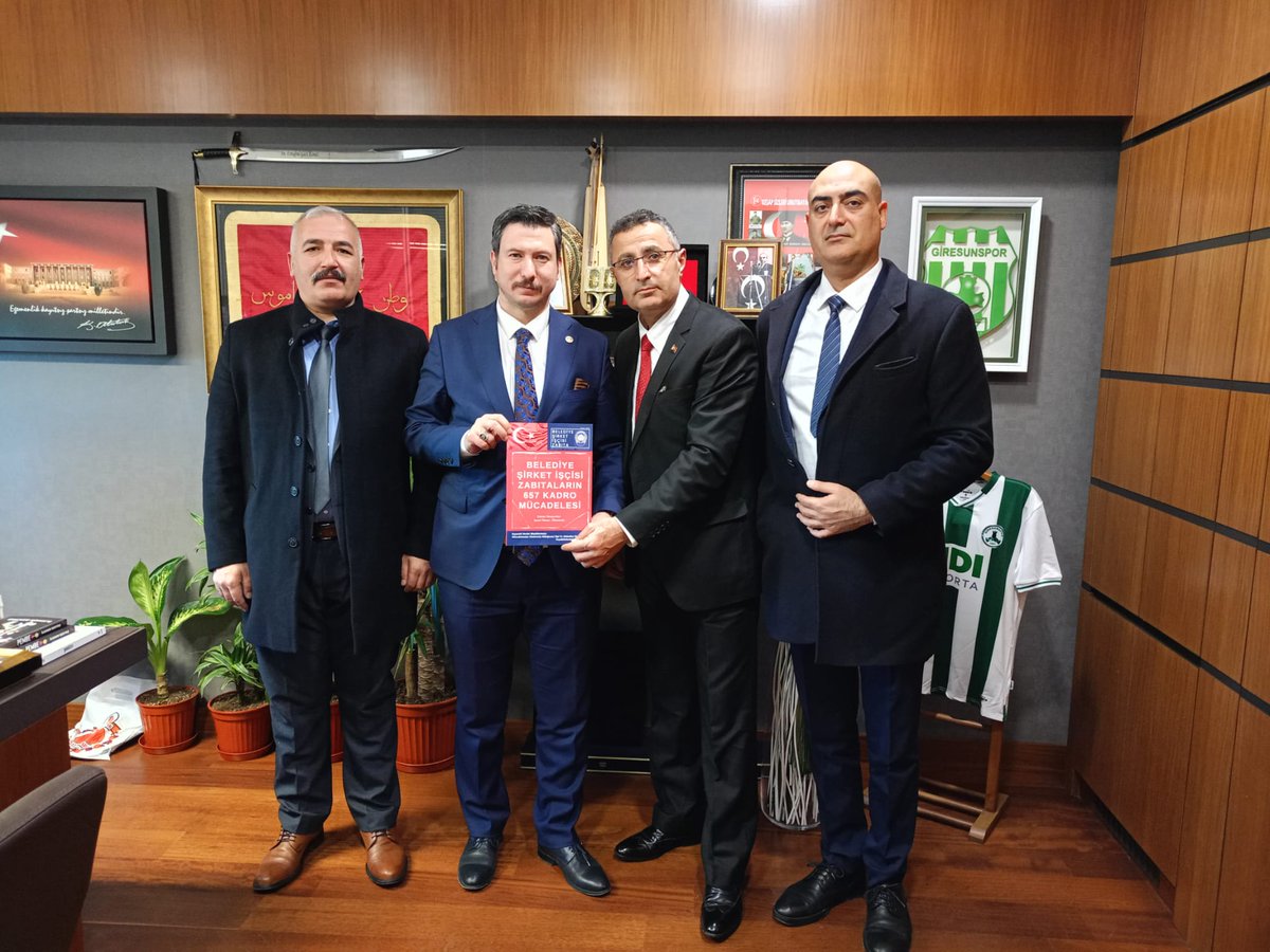 Belediye Şirket İşcisi Zabıtalar (@sirketzabitasi) on Twitter photo Belediye Şirket İşçisi Zabıta Heyeti Temsilcileri olarak,TBMM’de MHP Giresun Milletvekili Sayın Ertuğrul Gazi Konal ( <a href="/KonalGazi/">Ertuğrul Gazi Konal</a> ) beyefendiyi ziyaret ettik.
#SirketİscisiZabita
<a href="/isikhanvedat/">Prof. Dr. Vedat Işıkhan</a> <a href="/vedatbilgn/">Vedat Bilgin</a> <a href="/AhmetAYDIN_02/">Ahmet AYDIN</a> <a href="/farukozcelikgsb/">Faruk Özçelik</a> <a href="/mehmet_bas61/">Mehmet Baş</a> <a href="/TarkanZengin/">Tarkan Zengin</a> <a href="/evkaf/">Adnan Ertem</a> Belediye Şirket İşçisi Zabıta Heyeti Temsilcileri olarak,TBMM’de MHP Giresun Milletvekili Sayın Ertuğrul Gazi Konal ( <a href="/KonalGazi/">Ertuğrul Gazi Konal</a> ) beyefendiyi ziyaret ettik.
#SirketİscisiZabita
<a href="/isikhanvedat/">Prof. Dr. Vedat Işıkhan</a> <a href="/vedatbilgn/">Vedat Bilgin</a> <a href="/AhmetAYDIN_02/">Ahmet AYDIN</a> <a href="/farukozcelikgsb/">Faruk Özçelik</a> <a href="/mehmet_bas61/">Mehmet Baş</a> <a href="/TarkanZengin/">Tarkan Zengin</a> <a href="/evkaf/">Adnan Ertem</a>