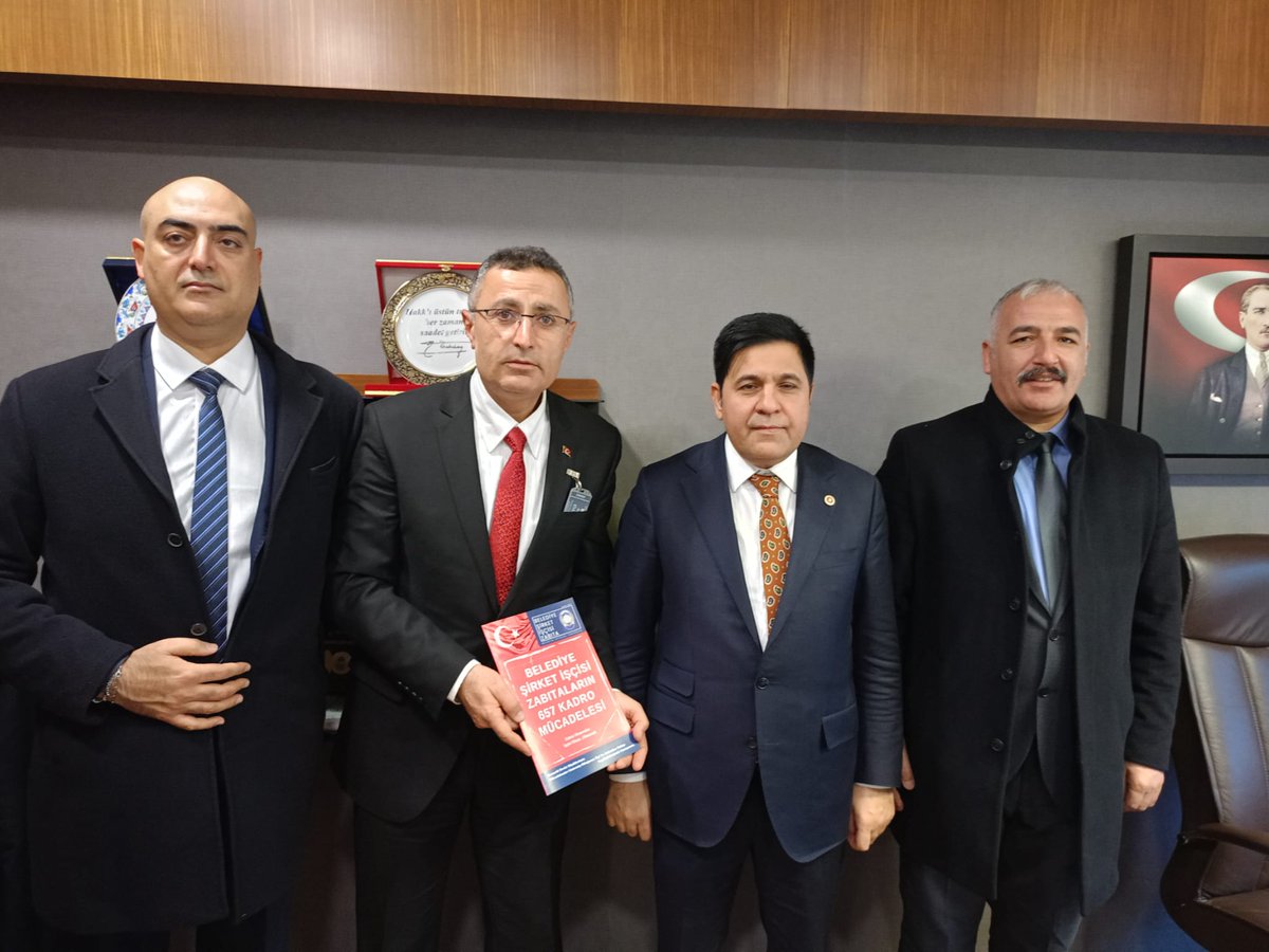 Belediye Şirket İşcisi Zabıtalar (@sirketzabitasi) on Twitter photo Belediye Şirket İşçisi Zabıta Heyeti Temsilcileri olarak,TBMM’de SP Grup Başkanvekili Bülent Kaya ( <a href="/avbulentkaya/">BÜLENT KAYA</a> ) beyefendiyi ziyaret ettik.
#SirketİscisiZabita
<a href="/isikhanvedat/">Prof. Dr. Vedat Işıkhan</a> <a href="/vedatbilgn/">Vedat Bilgin</a> <a href="/AhmetAYDIN_02/">Ahmet AYDIN</a> <a href="/farukozcelikgsb/">Faruk Özçelik</a> <a href="/mehmet_bas61/">Mehmet Baş</a> <a href="/TarkanZengin/">Tarkan Zengin</a> <a href="/evkaf/">Adnan Ertem</a> Belediye Şirket İşçisi Zabıta Heyeti Temsilcileri olarak,TBMM’de SP Grup Başkanvekili Bülent Kaya ( <a href="/avbulentkaya/">BÜLENT KAYA</a> ) beyefendiyi ziyaret ettik.
#SirketİscisiZabita
<a href="/isikhanvedat/">Prof. Dr. Vedat Işıkhan</a> <a href="/vedatbilgn/">Vedat Bilgin</a> <a href="/AhmetAYDIN_02/">Ahmet AYDIN</a> <a href="/farukozcelikgsb/">Faruk Özçelik</a> <a href="/mehmet_bas61/">Mehmet Baş</a> <a href="/TarkanZengin/">Tarkan Zengin</a> <a href="/evkaf/">Adnan Ertem</a>