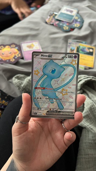 First pack ayeeee🥲 https://t.co/4xIsmK7zCH<a href="/tag/anime"class="tags"><span>#anime</span></a><a href="/tag/cosplay"class="tags"><span>#cosplay</span></a>