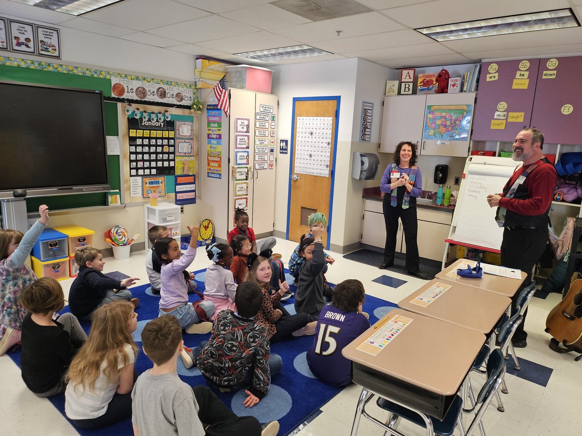 SpringCityRAMS's tweet image. Artists in Residency- Two of a Kind  performing and conducting songwriting workshops with students in grades K-4 centered on kindness and our SCE RAMS. Students will perform and record their original songs.  #smallschoolbigheart @SpringFordASD