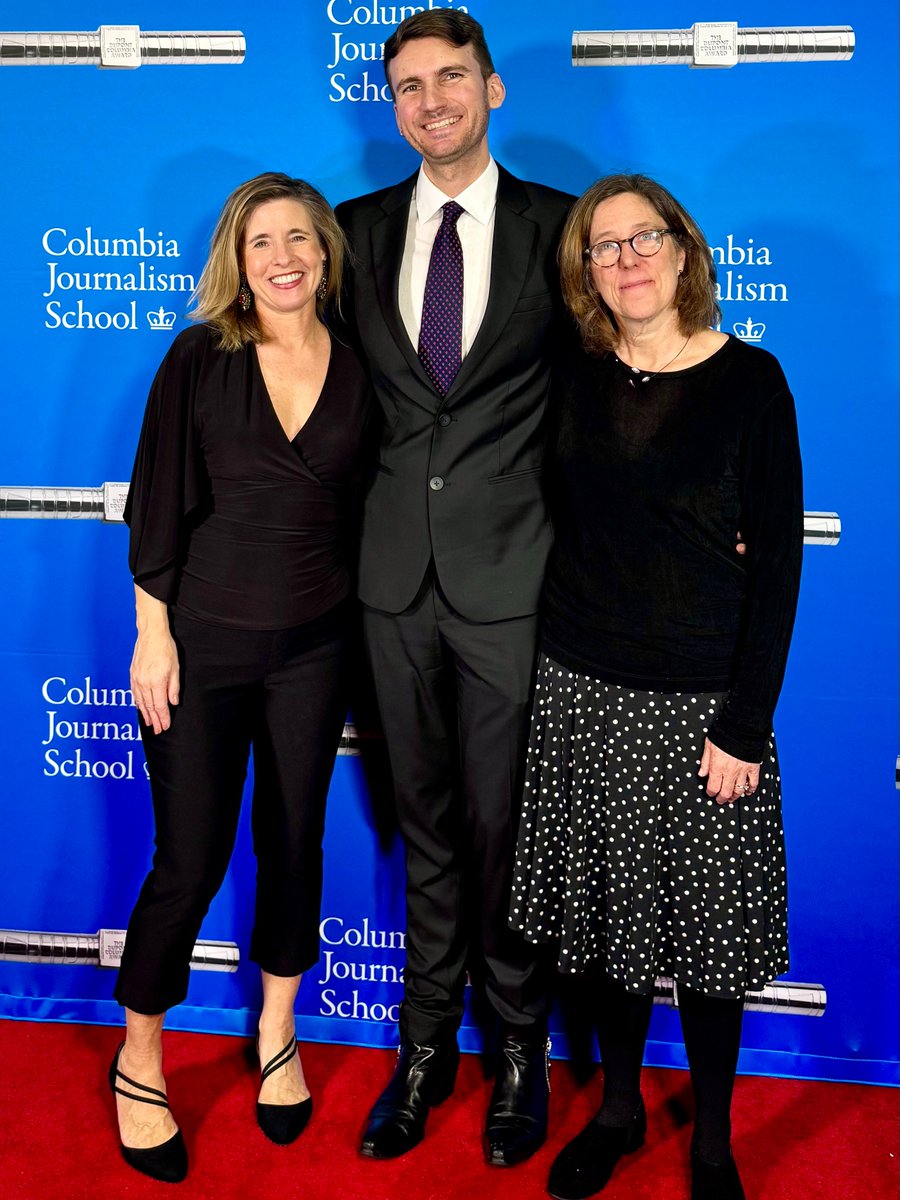 Sold a Story won a duPont-Columbia Award last night. We were in some amazing company. You can read about all the winners and finalists here: dupont.org/2024-winners-f… @duPontAwards @columbiajourn @CLPeak @C_E_Winter @apmreports