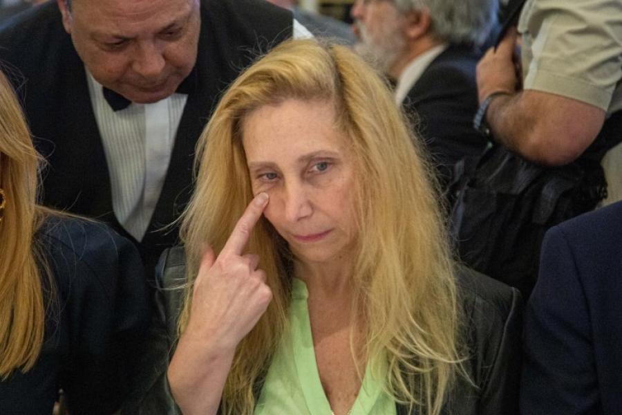IngridTulin's tweet photo. O sea que mi trabajo, la jubilación de mi vieja, el futuro de mis hijos, el pan de la mesa de mi familia está en manos de Karina Milei? https://t.co/yODYhP442C