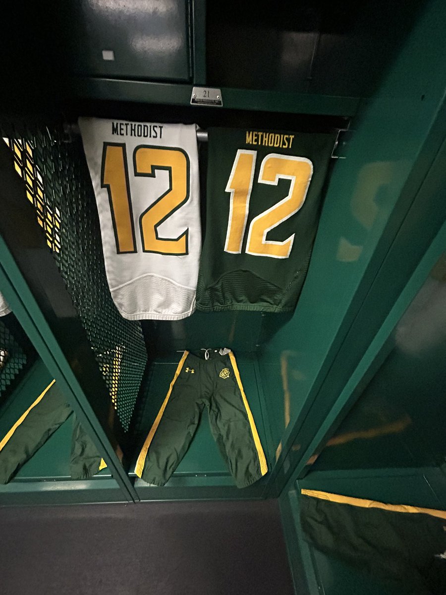 Bryce Bennett tweet media