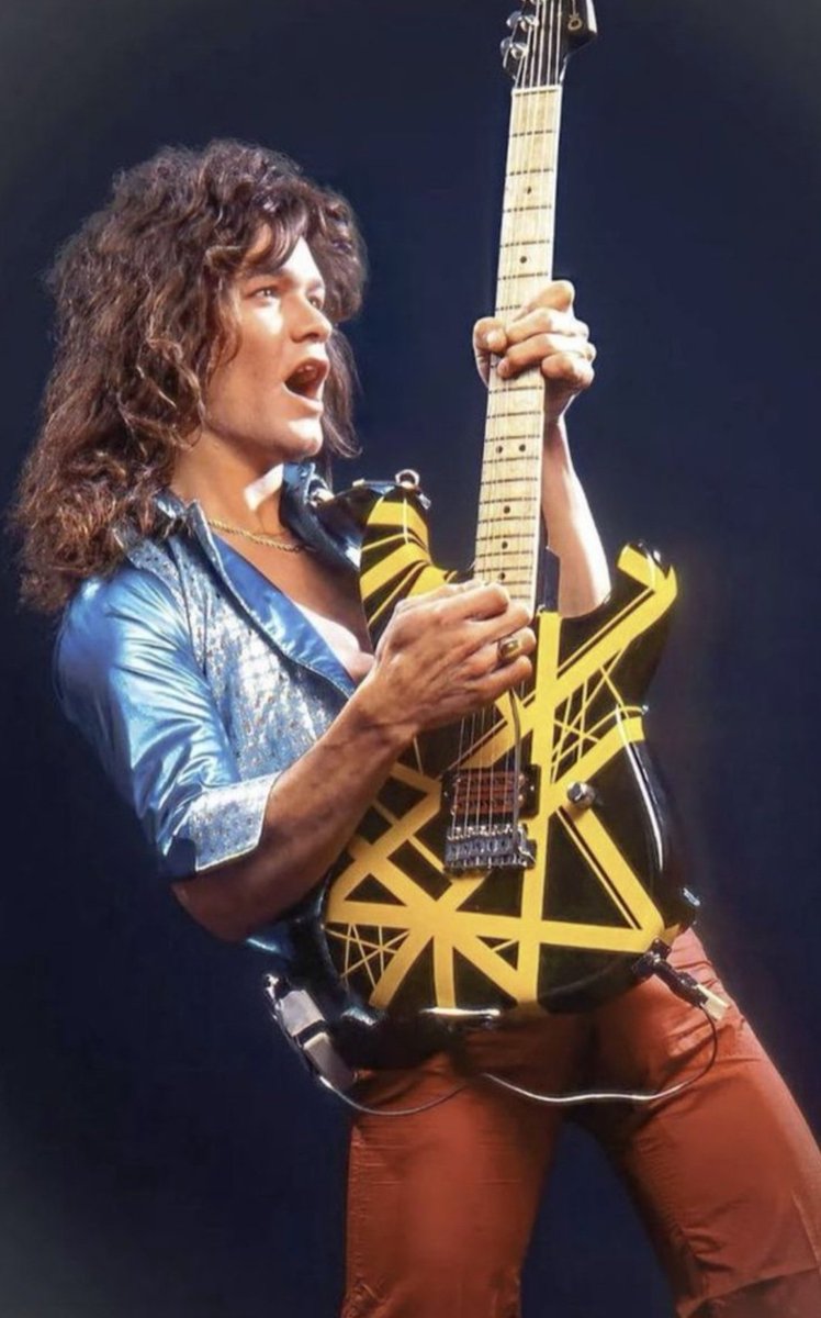 Happy Heavenly birthday
Eddie VanHalen! RIP!
We all miss you! 🙏🎸🎶🎂
