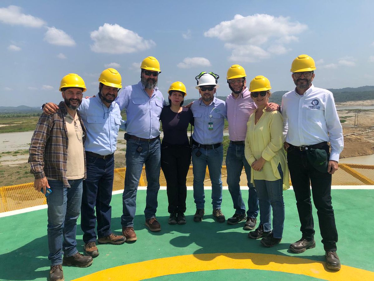 Universidad CES (@universidadces) on Twitter photo #BuenasNoticiasCES
Nuestro rector <a href="/maceved1975/">Manuel Acevedo</a> junto algunos directivos visitaron la empresa Mineros del municipio de El Bagre con el propósito de explorar nuevas oportunidades para fortalecer la docencia, investigación e innovación en nuestra institución 👷👷♀️.
#UniversidadCES #BuenasNoticiasCES
Nuestro rector <a href="/maceved1975/">Manuel Acevedo</a> junto algunos directivos visitaron la empresa Mineros del municipio de El Bagre con el propósito de explorar nuevas oportunidades para fortalecer la docencia, investigación e innovación en nuestra institución 👷👷♀️.
#UniversidadCES