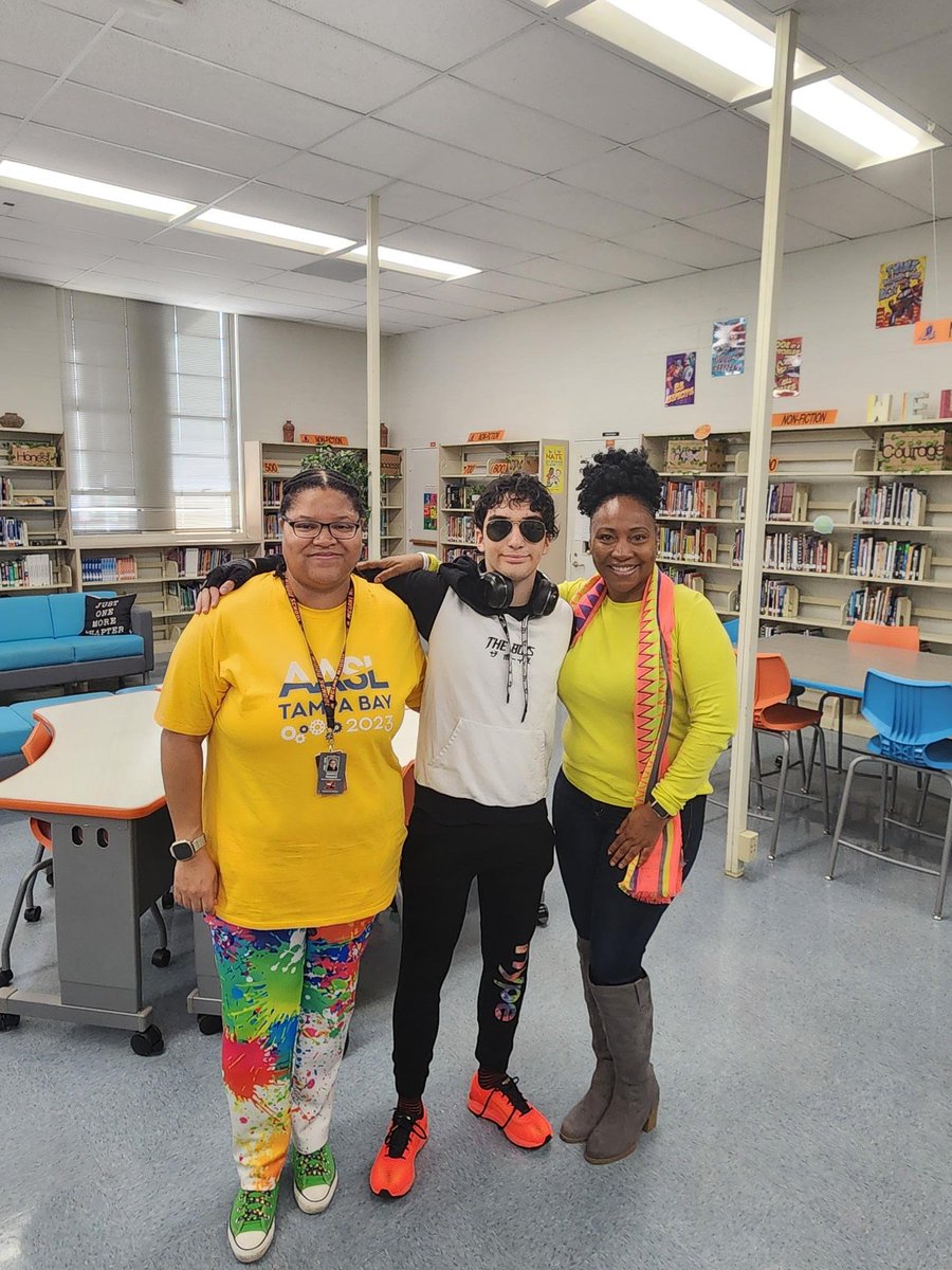 Literacy Week at McLane! Students participated in literacy themed spirit days and events to show "Belief in YourSHELF"😃