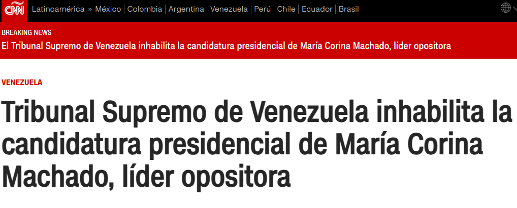 Juan_OrtizMX's tweet photo. El Poder Judicial de Venezuela deja fuera de las elecciones a una opositora al régimen.

Resulta que el Tribunal Supremo de Justicia de Venezuela, ese que va de la mano con Maduro, acaba de darle un golpe a María Corina Machado.

Ratificó su inhabilitación para ocupar cargos públicos ¡por 15 años!

Esta figura opositora se ha vuelto una piedra en el zapato para el régimen de Maduro.

Y también se convirtió en la opositora más popular y, para muchos, la única que podría darle batalla al chavismo en unas elecciones.

Sin embargo, el régimen chavista la acusa de corrupción. Y claro, no se la ha juzgado, pero mantiene sus señalamientos.

Ha recorrido Venezuela y, en una votación interna de la oposición, arrasó con más del 90% de los votos. 

Claro, eso no le gustó nada al gobierno de Maduro, que desde entonces ha intensificado la persecución contra ella y su equipo. 

El último episodio de esta historia es que tres de sus colaboradores más cercanos fueron arrestados y acusados de conspiración.

Así están las cosas en Venezuela, tras más de 20 años de chavismo.