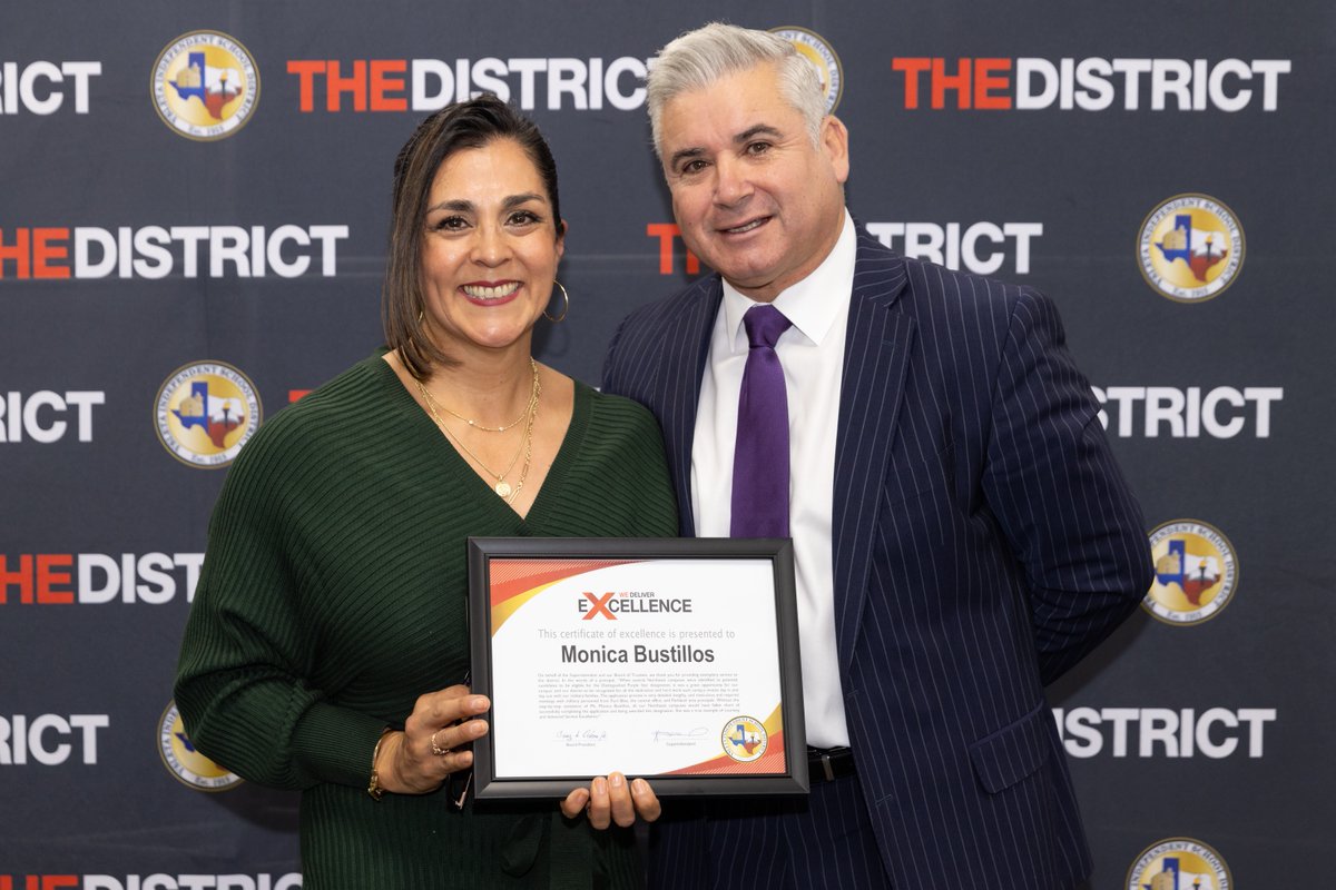 I'm honored to have received a Service Excellence Award at yesterday's Leadership meeting. Working with our northeast schools to earn TEA's Purple Star Designation was a privilege. Thank you, @JSalgado_PHS, for the nomination, and @dmooy_yisd & @JosieMunozG, for all your support!