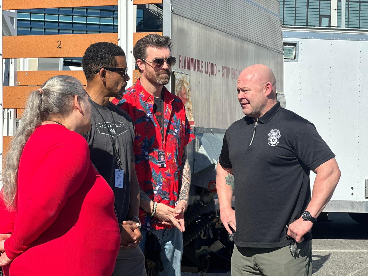 TeamsterSOB's tweet image. Visited our #Local399 Motion Picture Teamsters at @Sony earlier today…Gearing up for contract negotiations with AMPTP 🔜 💪🏻  #HollywoodTeamsters