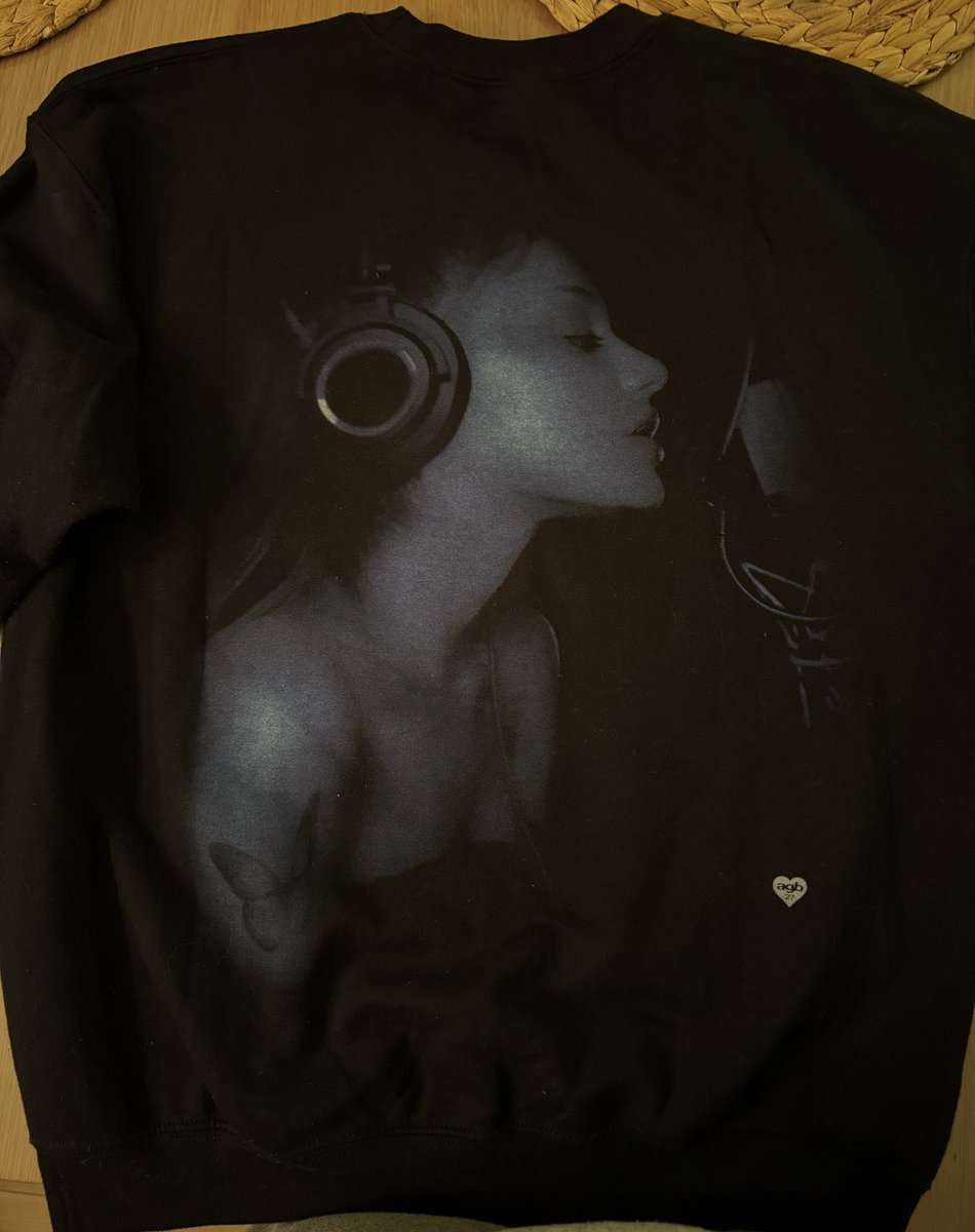 ghostingng's tweet image. i could cry