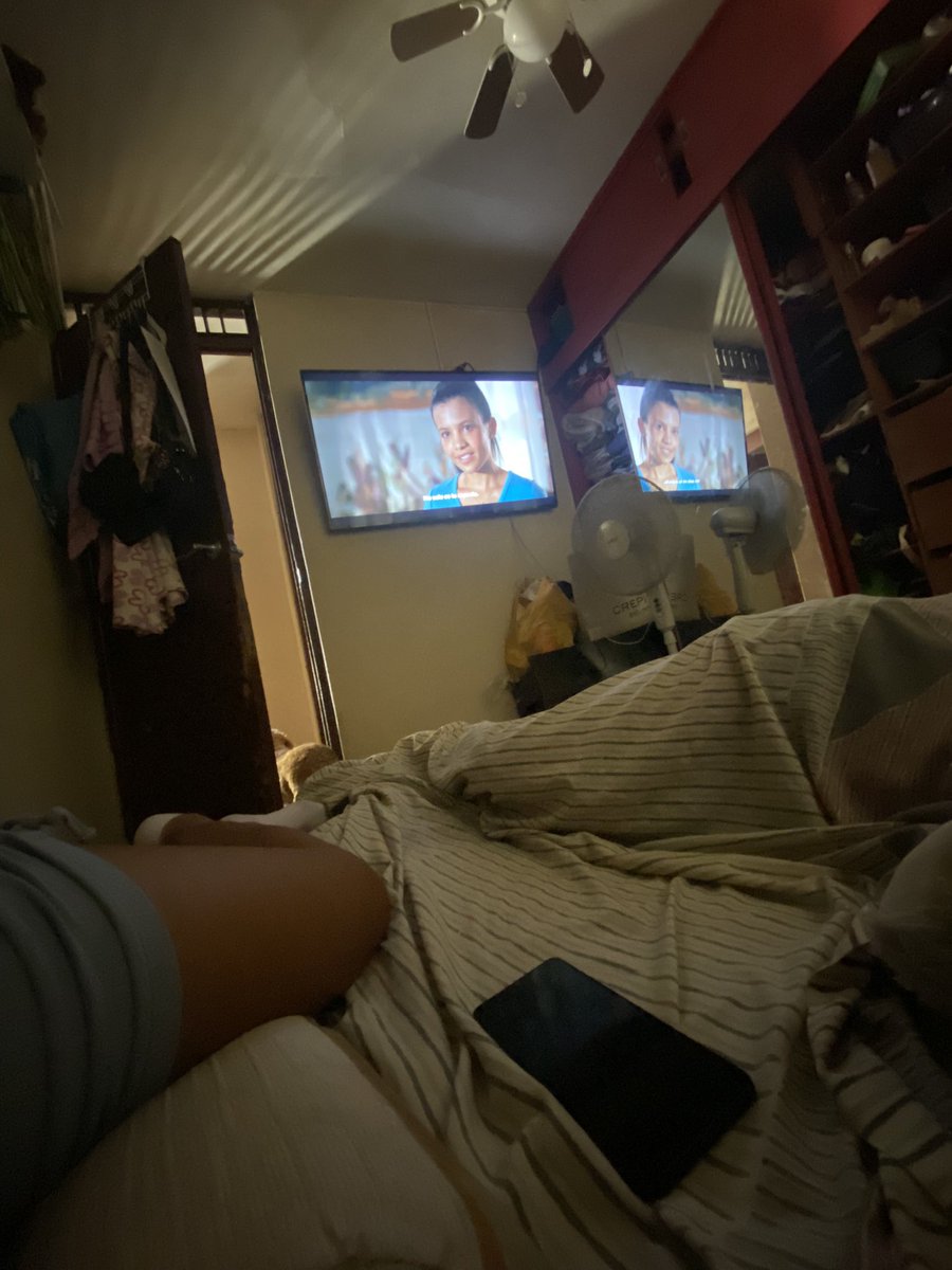 tener una mejor amiga implica hacer todo, hablar de todo y poder sentir todo lo que siente la otra, siempre estaré aquí mi chiquita 💗