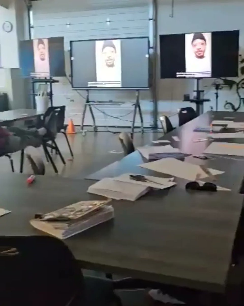 Iwritedope's tweet photo. Got to talk to a high school in New Mexico about the Prison system, traps the streets lay for our youth, and my books.  Tbh if you used to be in the streets we owe it to our youth to teach them better #bambinored #author #writer #blackman https://t.co/SDd2mU2YgZ