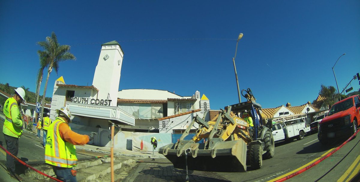 Hivemapper's tweet image. Awesome theater revamp, @Rivian! Looks like Google Street View skipped the premiere, but we&apos;ve got you. 

#Hivemapper doesn&apos;t miss a scene.