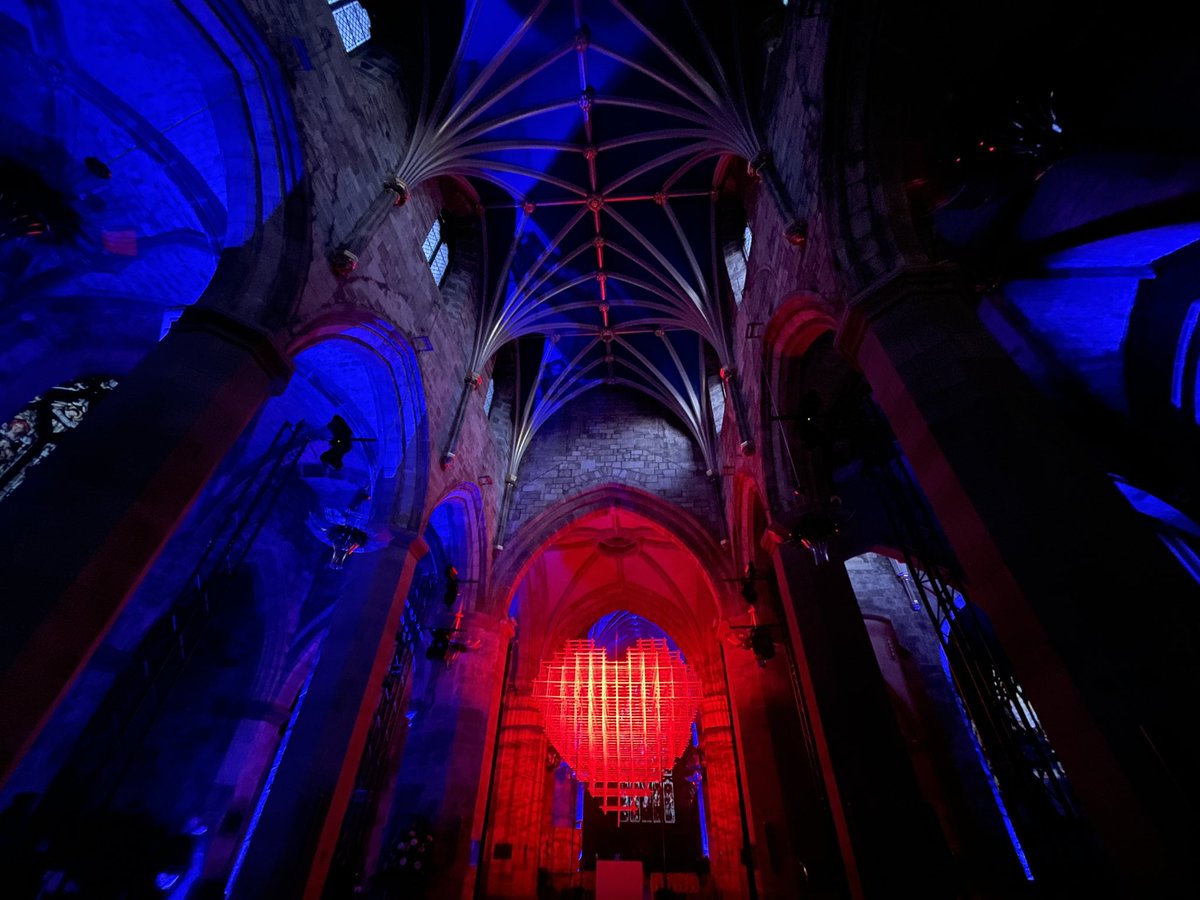 St Giles’ Cathedral is transformed by visual artist Michael Pendry’s new installation HEART as part of Burns&Beyond and St. Giles’ 900th anniversary celebrations ❤️ #heart #art #installation #cathedral #stgilescathedral #edinburgh #burnsandbeyond #stgiles900 #scotland