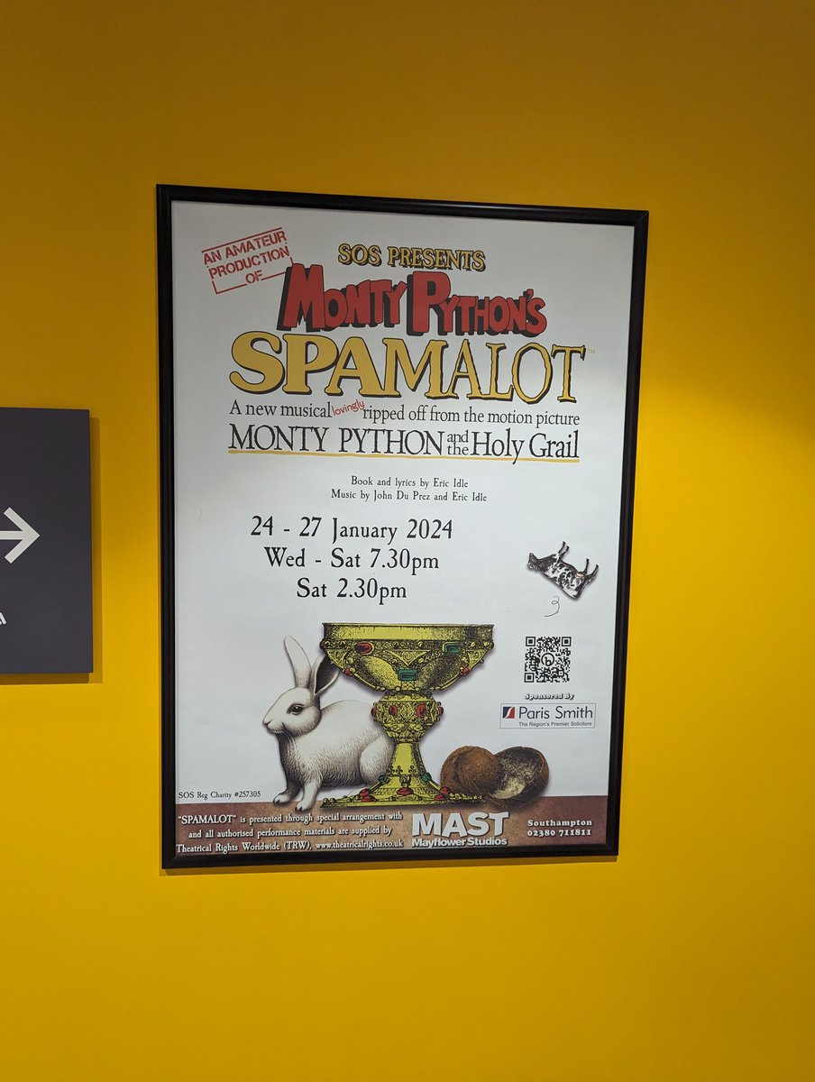 PFriend82's tweet image. That's what I like to see when I walk up to @MASTStudios #FullHouse for @SotonOpera #Spamalot. 

I laughed a lot, great job guys!