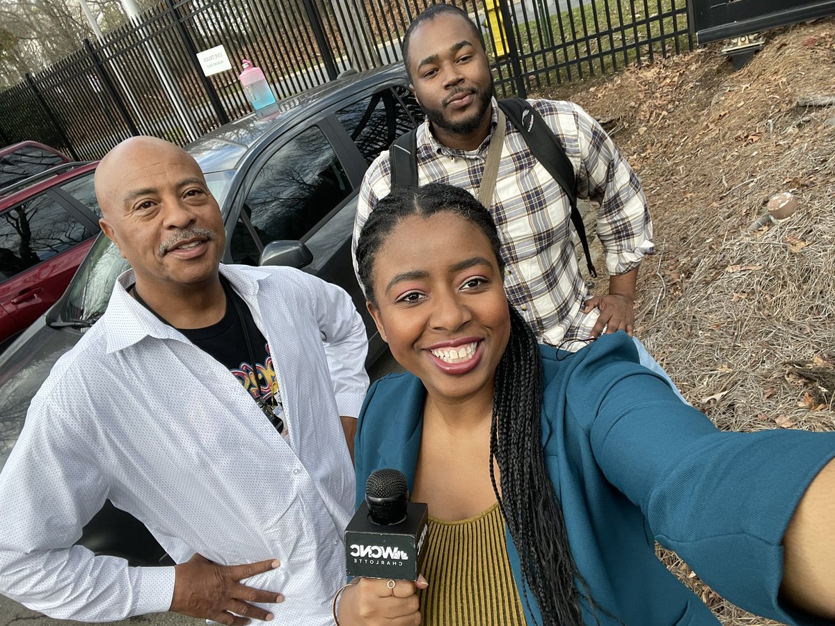 JessePierre_'s tweet image. Crew love!!! @caryccorley  and Kevin 🥰🥰 #wcnc
