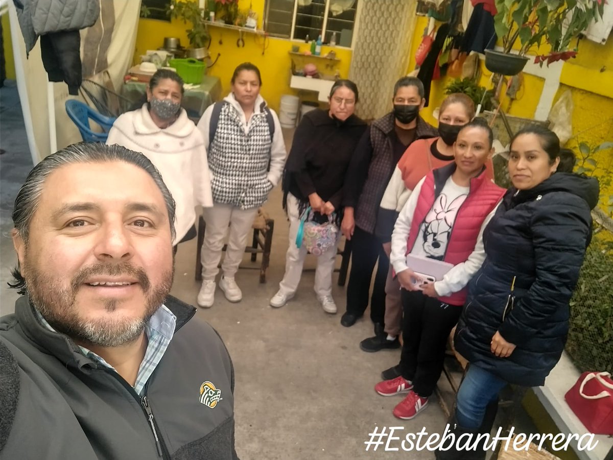 interteban's tweet photo. Este agradable viernes visitamos a nuestras amigas #Delmacistas en diferentes comunidades de nuestro #Xonacatlan platicamos con ellas y valoramos su tiempo en escucharnos.

La tierra del Peluche se engrandece con sus mujeres trabajadoras y de esfuerzo, muchas gracias #EquipoADMM https://t.co/3urMQFtmjW