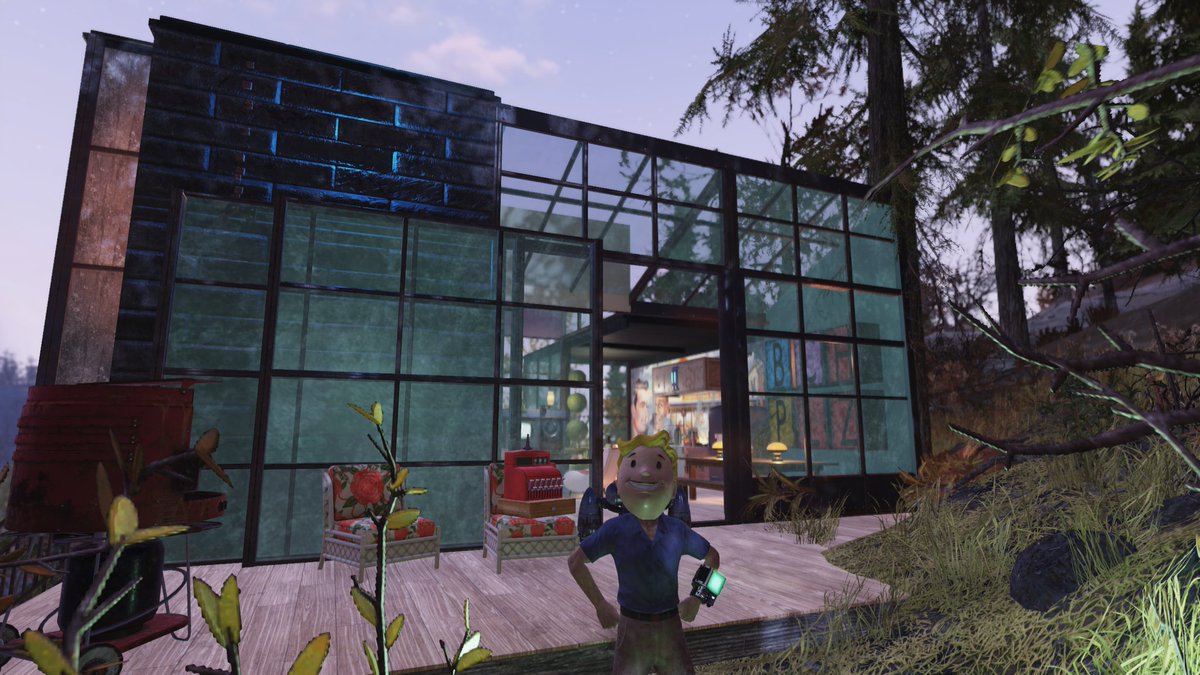 #misterchurch666 did a great job with the glass sliding glass door and use of the billboard in his kitchen. Nice job.