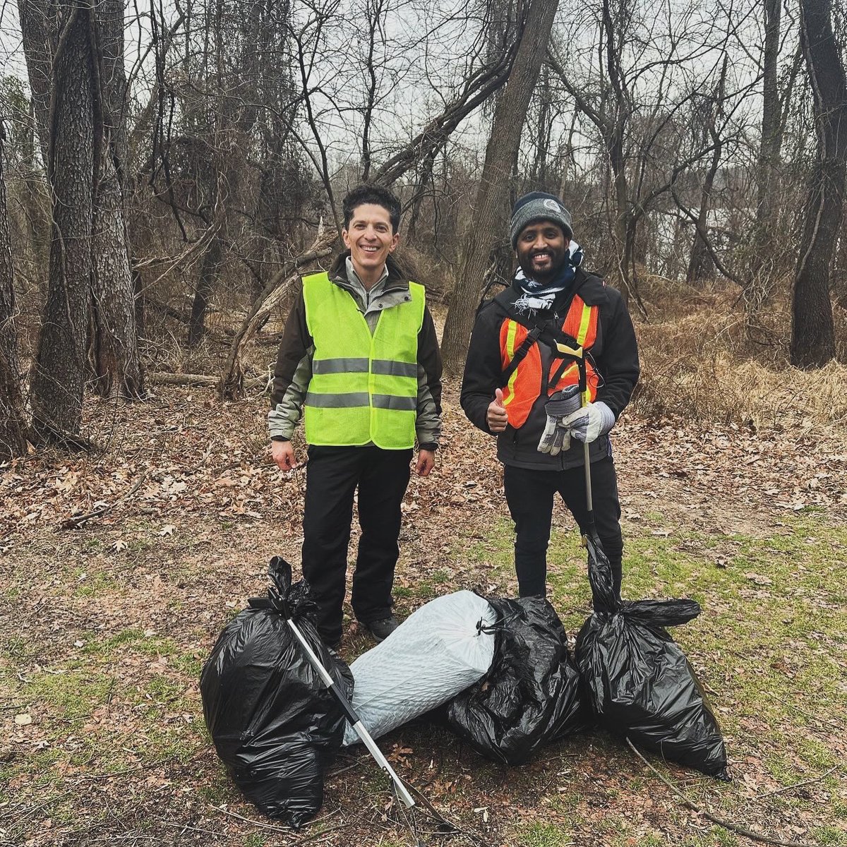 Thank you to Razvan and Jairus for donating their time to cleaning up Core Creek Park. They removed over 70 pounds of trash in one morning!!! Community engagement and care for the parks we all enjoy is essential ! 🌳
