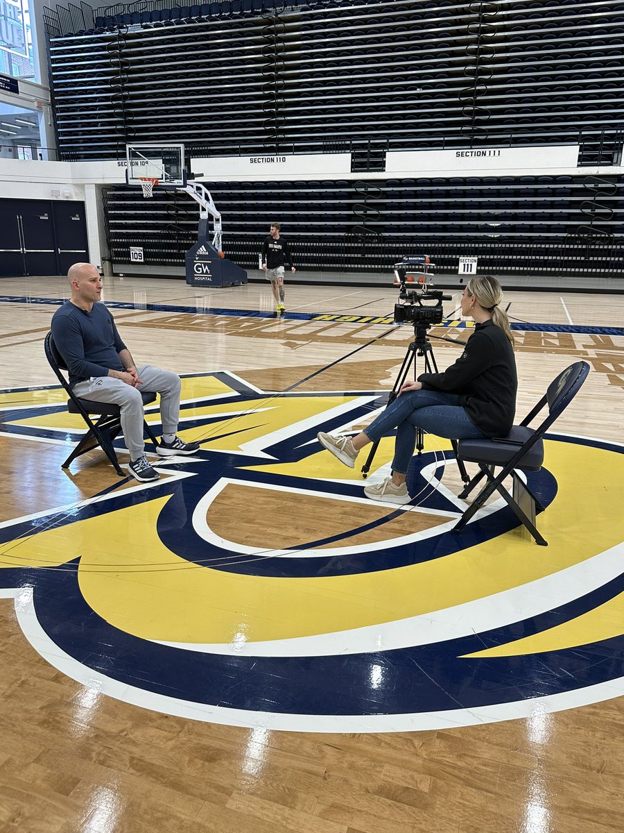 GW Men's Basketball tweet media