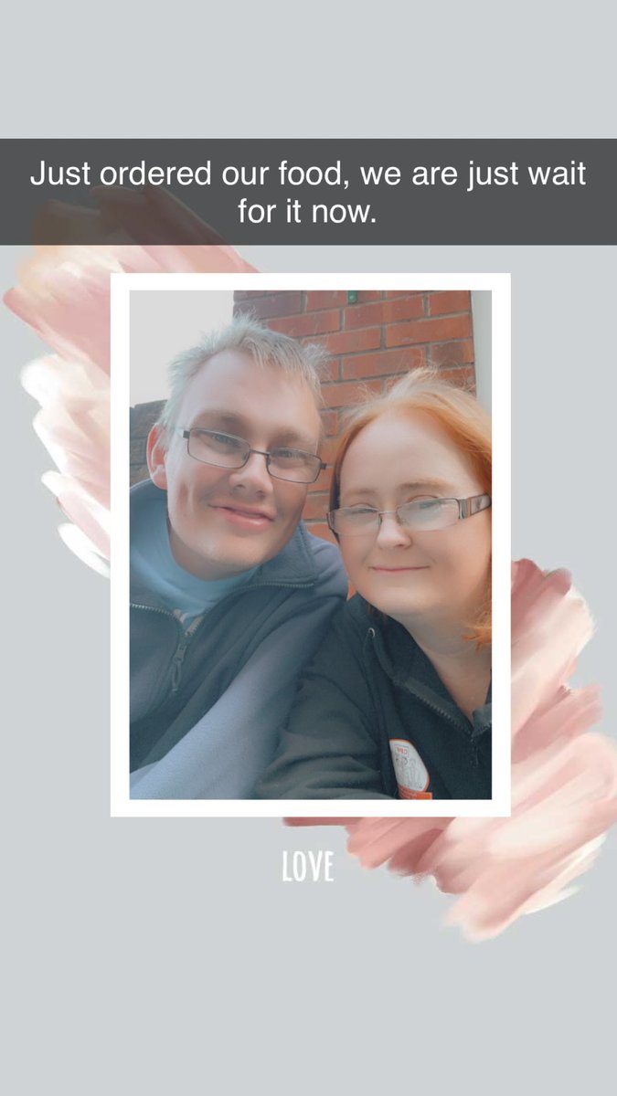 samanthaHall35's tweet image. Me and boyfriend had chips and burger 🍔 for lunch today, support other’s cafe in the area of Carmarthen… 

We went to catch Cymru, there food are 😋 to have. 

#catchcymru #chipsandbuger #fishbar