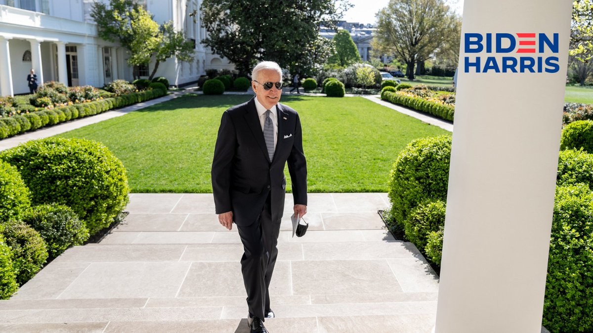 OregonizerSouth's tweet image. President Biden turns crumbling infrastructure into an opportunity. From highlighting the Blatnik Bridge to investing $1 billion to replace it. Actions over words, promises kept. No more &quot;infrastructure week&quot; jokes—just transformative change. #BidenBuilds #InfrastructureSuccess