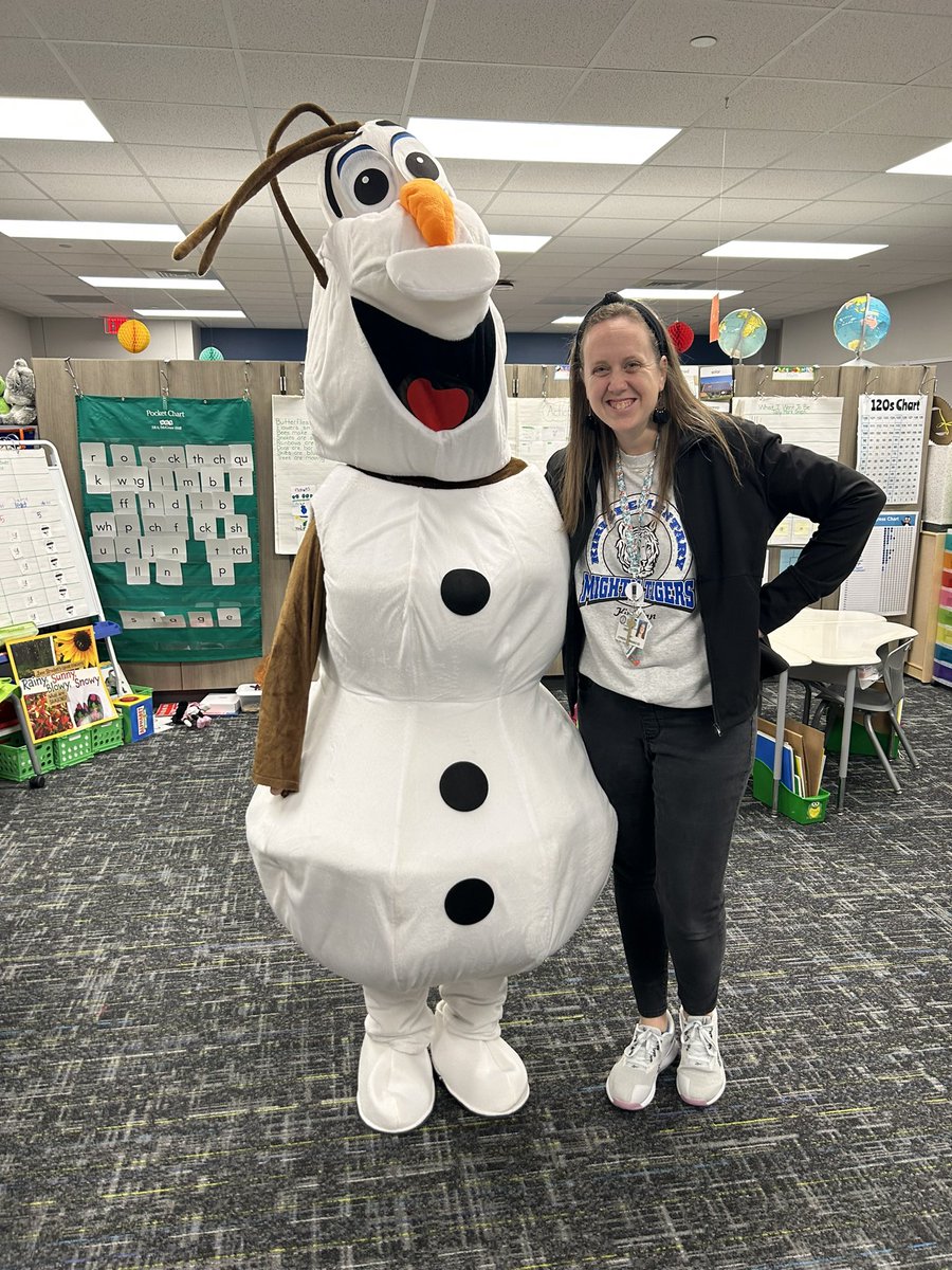 Christine Owings (@mrsowingsclass) on Twitter photo Olaf was at <a href="/KirkElementary/">Kirk Elementary</a> today! I love how much joy this gave our students and staff! #kirkROAR #kirkcan Olaf was at <a href="/KirkElementary/">Kirk Elementary</a> today! I love how much joy this gave our students and staff! #kirkROAR #kirkcan