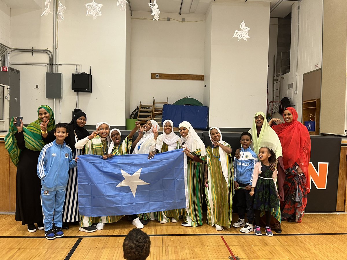The festival of nations at Susan Lindgren was amazing collection of live performances, like Somali dance and Chinese Lions, activities henna and face painting, and food samples from around the world!