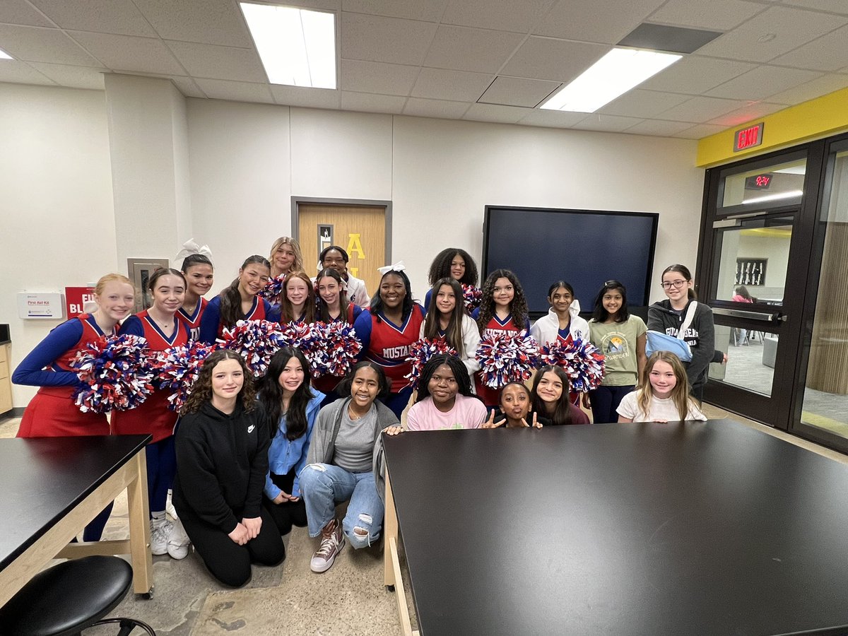 Dawn Horton (@counselorhorton) on Twitter photo Former Chandler Cheetahs in the house today! 🐾 Ford Cheerleaders visited 6th graders interested in trying out for cheer next year to give a demo and answer questions! <a href="/cheetahchandler/">Chandler Cheetahs</a> <a href="/ChandlerPrin/">Bobbie Allen</a> Former Chandler Cheetahs in the house today! 🐾 Ford Cheerleaders visited 6th graders interested in trying out for cheer next year to give a demo and answer questions! <a href="/cheetahchandler/">Chandler Cheetahs</a> <a href="/ChandlerPrin/">Bobbie Allen</a>
