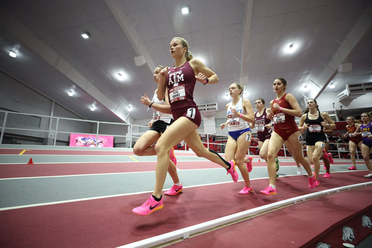 That's a wrap on the men's and women's mile events 👍

Men's - Gordy - 4:11.77 (PB) 
Men's - Jayaraman - 4:16.42
Women's - Smoot - 4:58.18

#GigEm // #AggieTF // 📊 aggi.es/42gBQWY