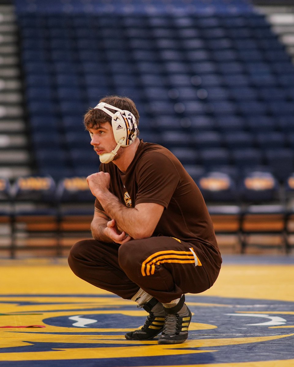 WyoWrestle's tweet photo. Showed up for a Dual in Greeley.

Cowboys about to take down some Bears like we’re in the wilderness.  

#OneWyoming • #LCT https://t.co/0DM8FhINub
