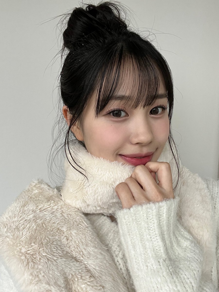 🤍❄️
#JIHAN #지한 #WEEEKLY #위클리