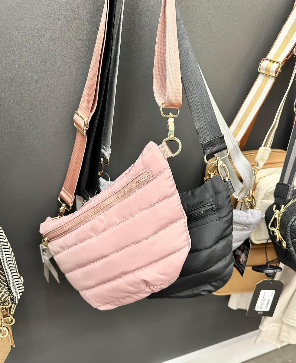 EmmaandBeeCo's tweet photo. Crestview Hills is all stocked up and ready to go for the 🛍️ GRAND OPENING 🛍️ tomorrow!  Also have some new additions…Puffer bags!  They are so darn cute 😍

#boutique #shopping #supportlocal #shoplocal #shopsmall #supportsmall #crestviewhills #kentucky #grandopening https://t.co/LdefWMf770