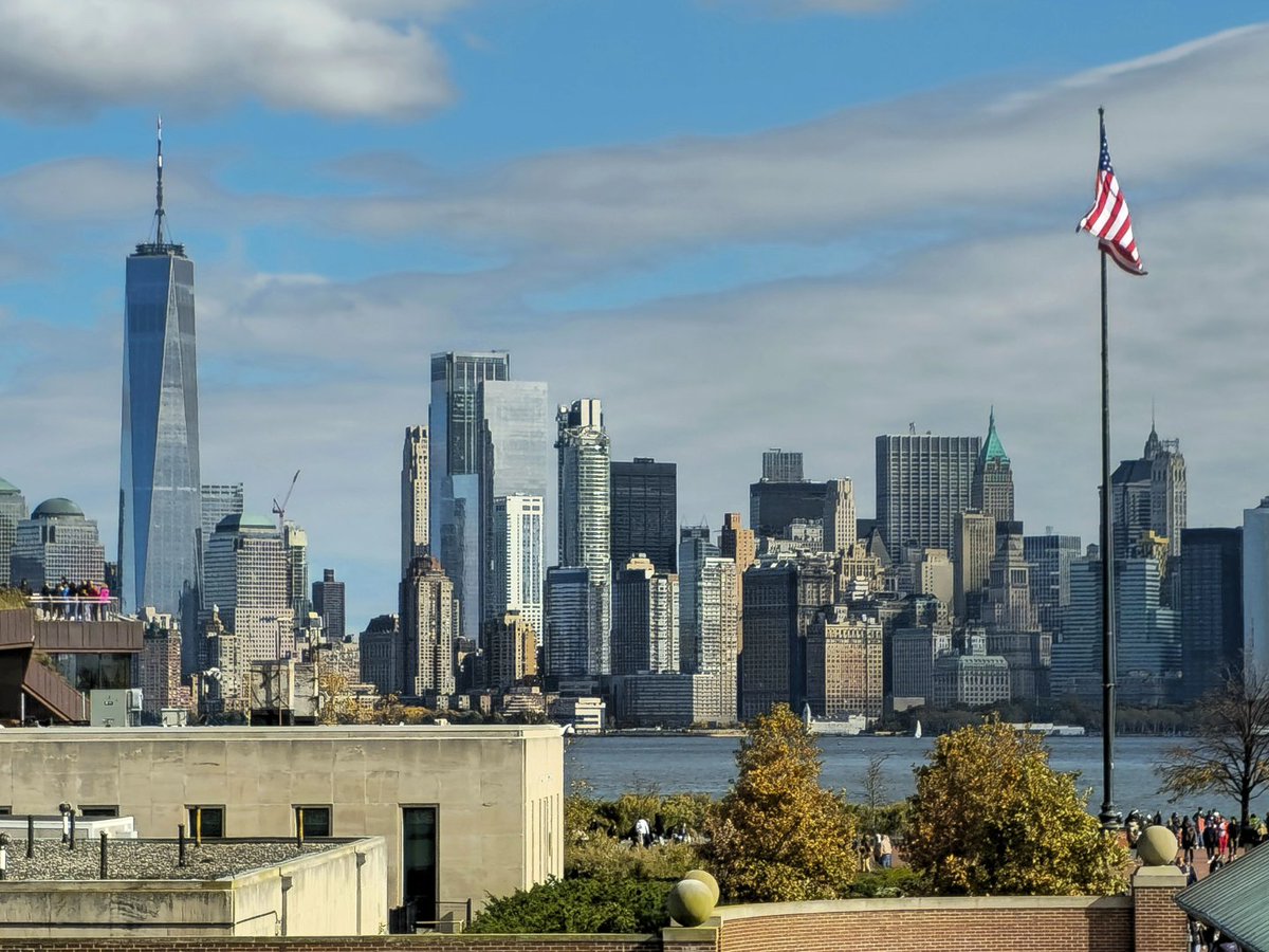 vfuzul's tweet photo. #elisisland #photography #travel #newyorkcity #travelphotography https://t.co/jhFAKnTEne