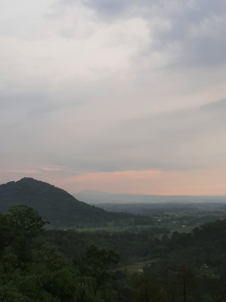 Karawang ternyata isinya nggak melulu  pabrik.. mulai sayang sama karawang deh..