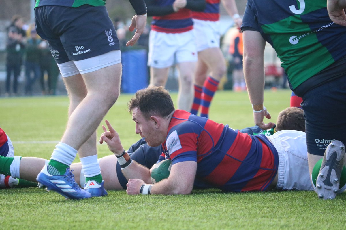 ClontarfRugby's tweet photo. Try time for the captain!

Conor Kelly converts to bring us back level again.

Just under 15 mins to go in the first half.

Clontarf 14 - 14 @HinchRFC

#WhoAreWe #ClontarfRugby #EnergiaAIL https://t.co/eKnKz9vVX1