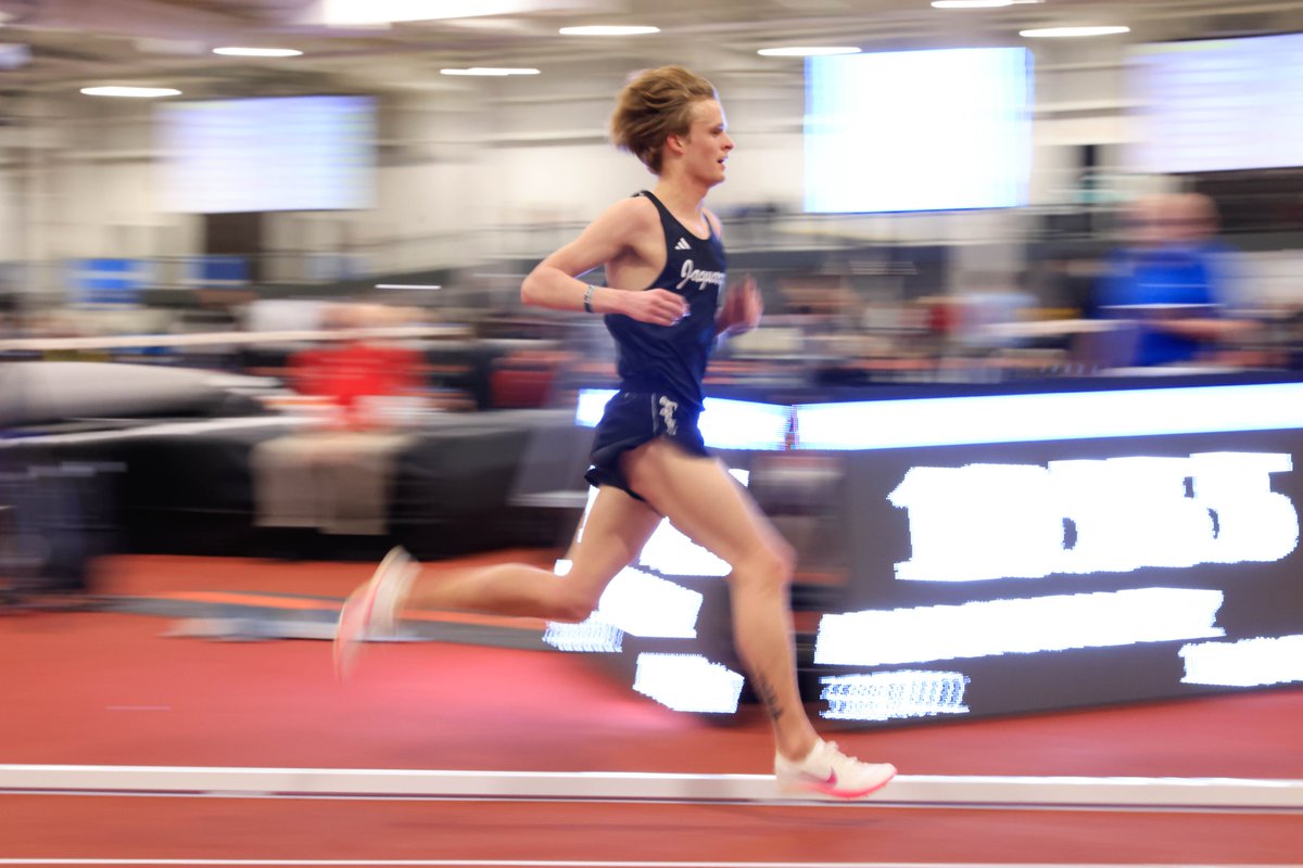 iuindy_jaguars's tweet photo. .@iupuixctf 5K record goes down, again! 

🔴 Whitinger - 14:04.12
🔴 Petersen - 14:27.11
🔴 Gits - 14:34.71

#HLTF #LetsGoJags https://t.co/GzWF9QEJHR