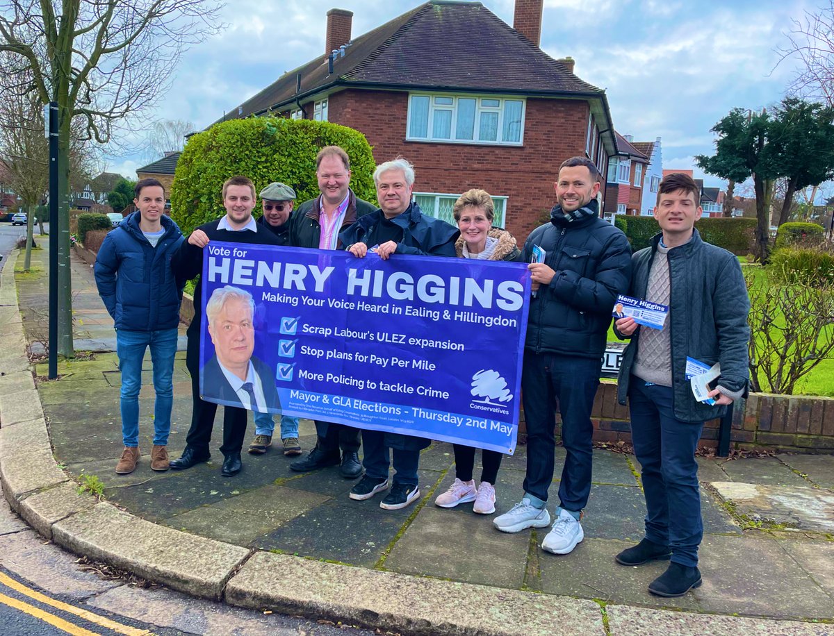 Thank you to the @Ealing_Tories team who came out in Hanger Hill this morning, to support our London Assembly candidate @henry4gla and @Councillorsuzie for London Mayor #doorstep #ealing