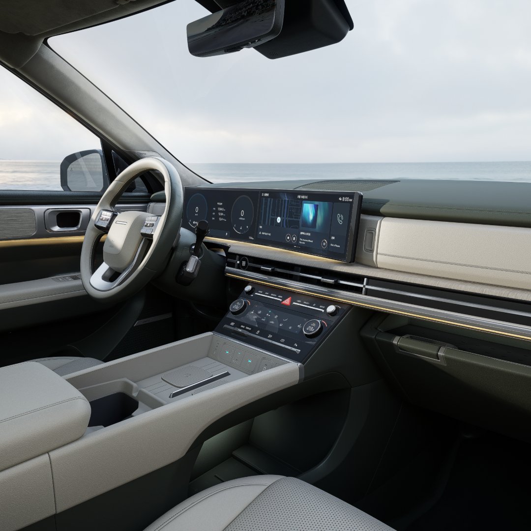 Hyundai_UK's tweet photo. Side view or top view? Can't decide which #TheAllNewSANTAFE interior view we like more. 👀 Calling for help in the comments section. #Hyundai #SUV #OpenForMore https://t.co/cyWCSKt65r
