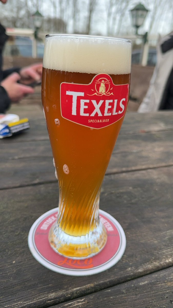 Veroni1977's tweet photo. Omdat het terrasweer is #Lievelde https://t.co/RM1WqFMav4