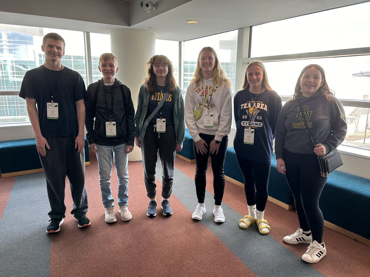 TeaAreaChoirs's tweet photo. Super proud of these Tea Area Titans!! TASD choir students from grades 6-12 are representing the Titans in all 4 Midwestern ACDA Honor Choirs in Omaha, NE this weekend!! They were selected from a 10 state region!!! Way to go!! 💙💛 #TitanPride https://t.co/mCl0rJWAeO