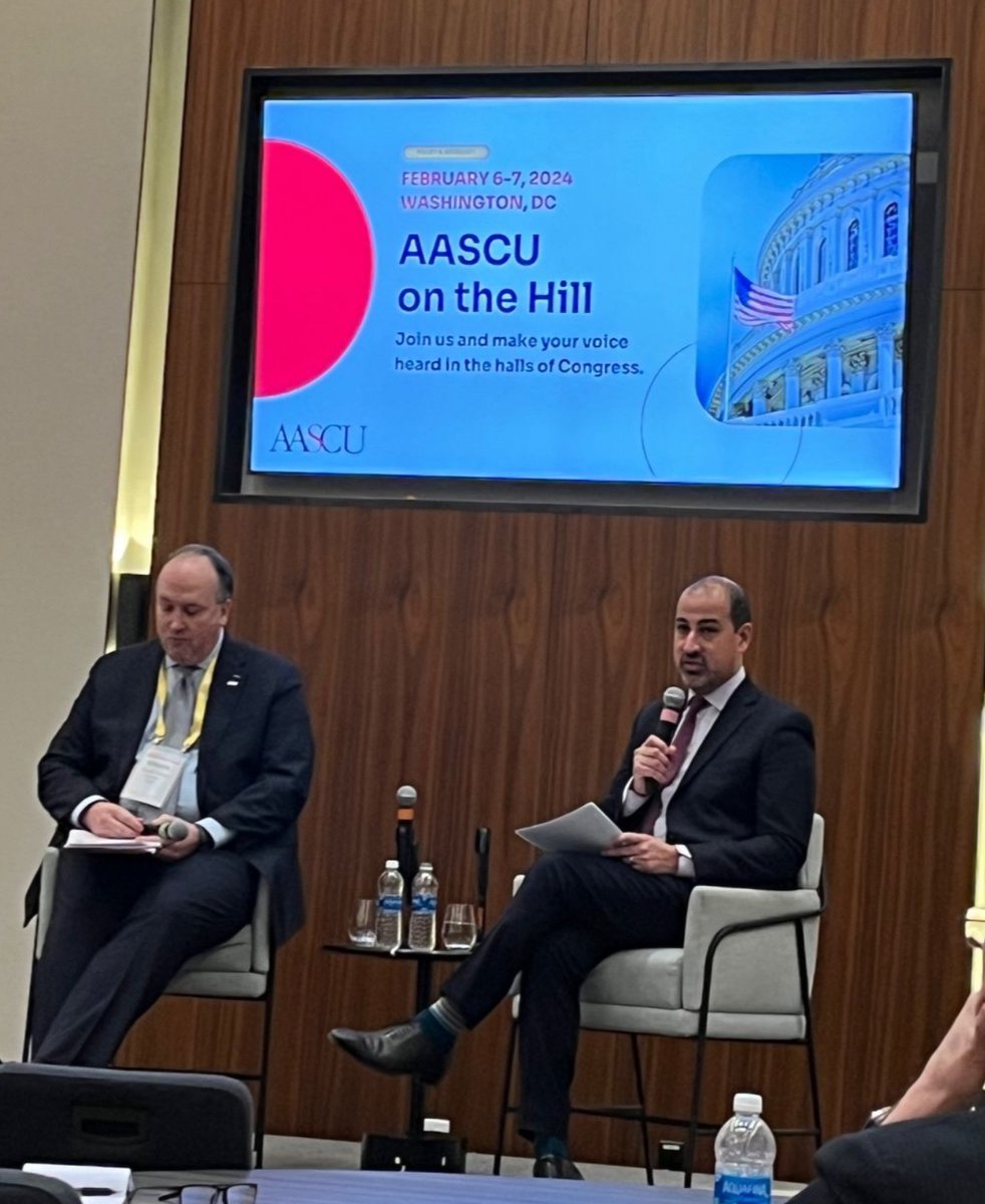 Chancellor Ford represented Indiana University Southeast at American Association of State Colleges and Universities (AASCU) on the Hill earlier this week. She enjoyed visits with Indiana Congresswoman Erin Houchin and Senators Young and Braun.

#BringOnTomorrow #IUSoutheast