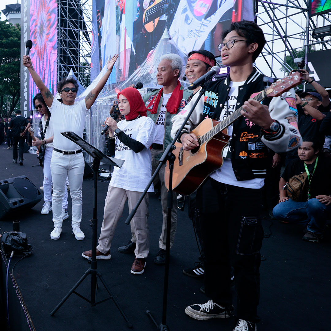 ganjarpranowo's tweet photo. https://t.co/D39003QLte