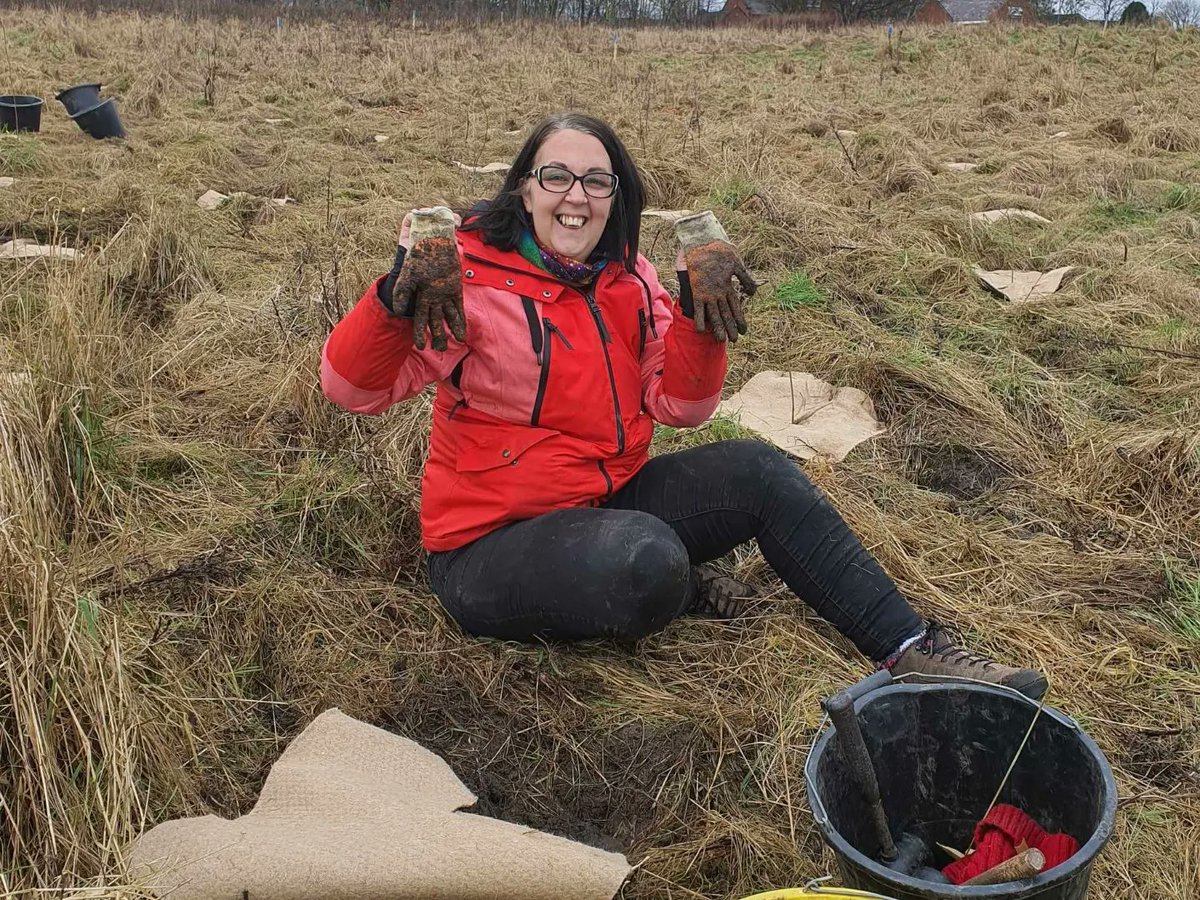 Tree planting day with <a href="/CityofTreesMcr/">City of Trees</a> in #Kearsley
