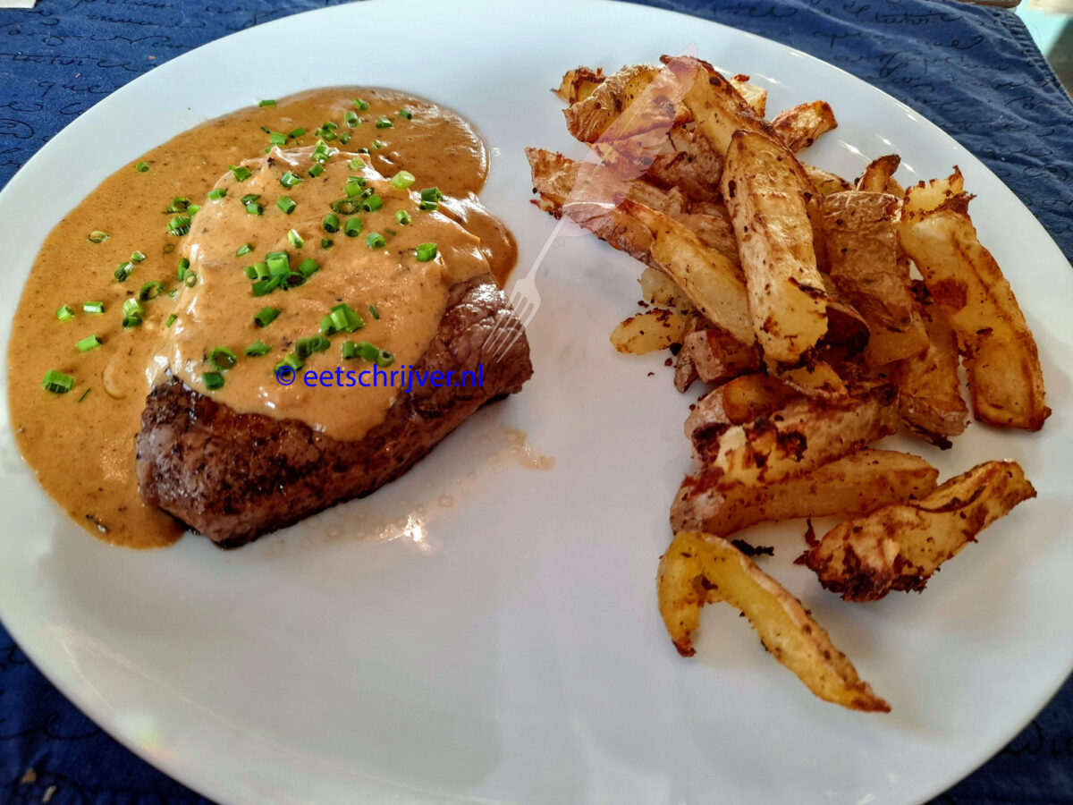 Nieuw op eetschrijver.nl: tournedos 'Amoureuse de Dijon', het hoofdgerecht van mijn Valentijnsmenu. eetschrijver.nl/2024/02/10/lam…
Een RT is fijn, een donatie héél veel karmapunten.