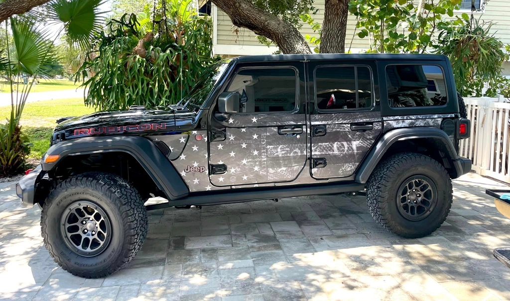 Black Flag JLU Armor

l8r.it/fX5u

#MEKMagnet #RemovableTrailArmor #MadeInTheUSA #ProtectYourJeep #TrailArmor #JeepArmor #JeepNation #Jeep #BecauseJeepHappens #LoveYourJeep #JeepLife #Offroad #Overland #4x4Life #JeepWrangler #BlackFlagArmor