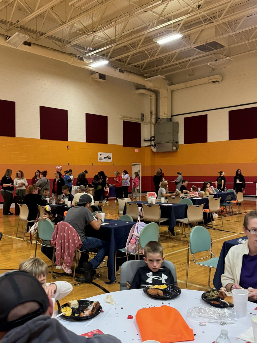 ertaylor75's tweet photo. Representing @volusiaschools at the YMCA Literacy Event. Providing information about the Immigrant and Migrant Programs. https://t.co/6aXapreoZ4