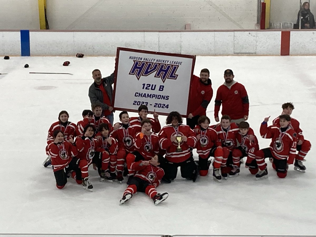 NRRaiderHockey's tweet image. Congratulations to our 12u team on winning HVHL Championship! Way to go Red! 
⁦@NRYouthHockey⁩