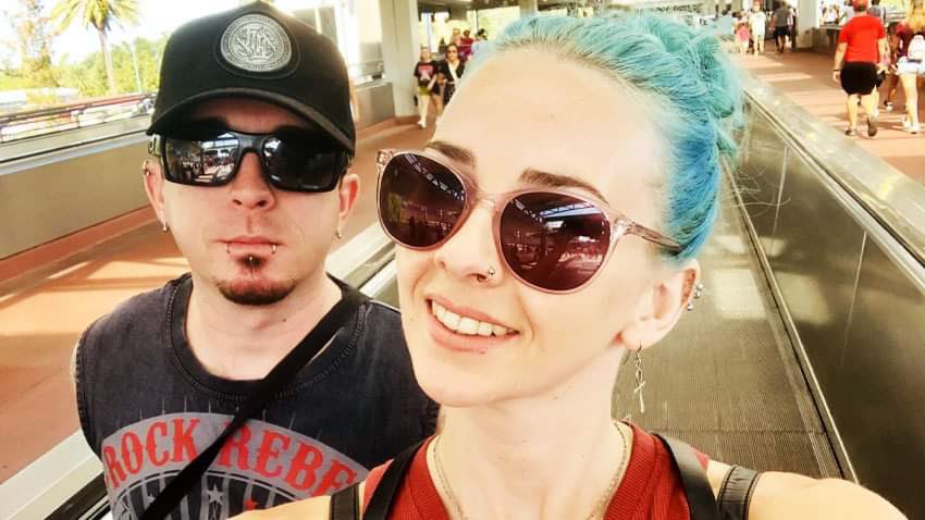 Eating on International Drive - Cafe Tu Tu Tango &amp; Uncle Julio’s.

We spent a few hours on International Drive sampling the delights at Cafe Tu Tu Tango before a couple of hours at the theme parks and a delightful dinner at Uncle Julio’s Mexican Restaurant
youtu.be/T5dVhLb8DXU?si…