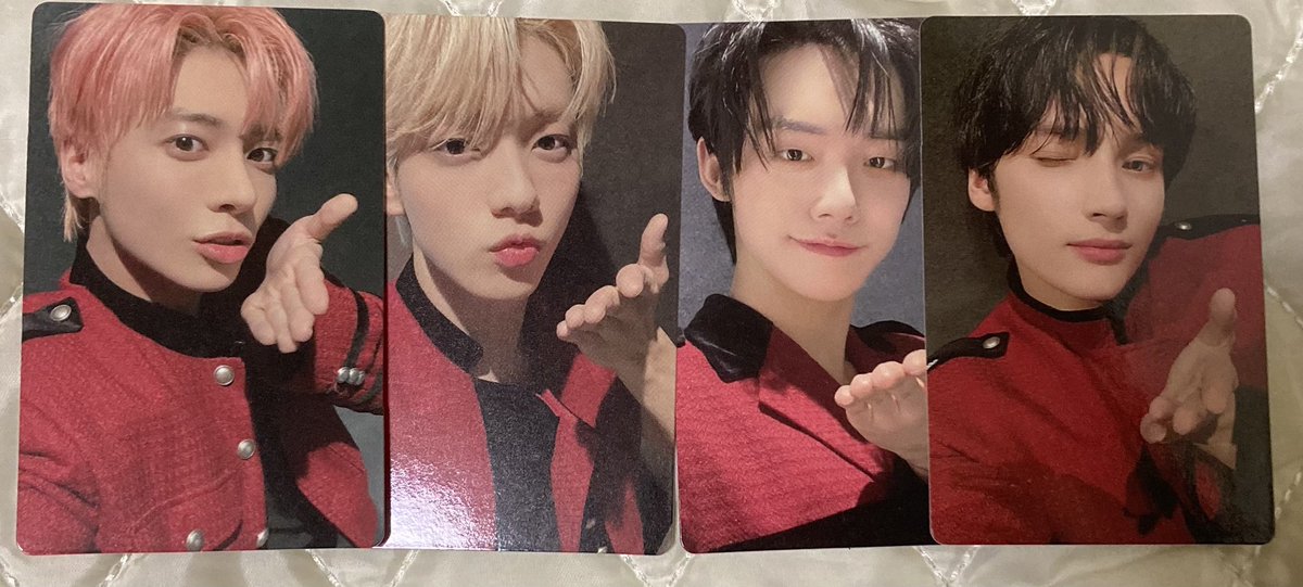 yz0bl1's tweet photo. ZB1 ゼベワン　treasure  txt  enhypen交換
譲: 画像のもの
求:買い取りorドヨン(treasure)ボムギュ(txt)

気軽にお声掛けて下さい^ - ^
買い取りお申し出下さい。DMにてお値段の方ご提示させていただきます。

ドヨンボムギュなんでも検討いたします。
不可になる可能性もございますがご了承ください https://t.co/B9tTzz3dgn